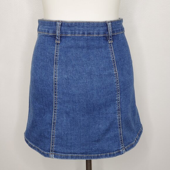 Altar'd State Medium Wash Snap Front A-Line Mini Jean Skirt Size XS - Picture 6 of 10